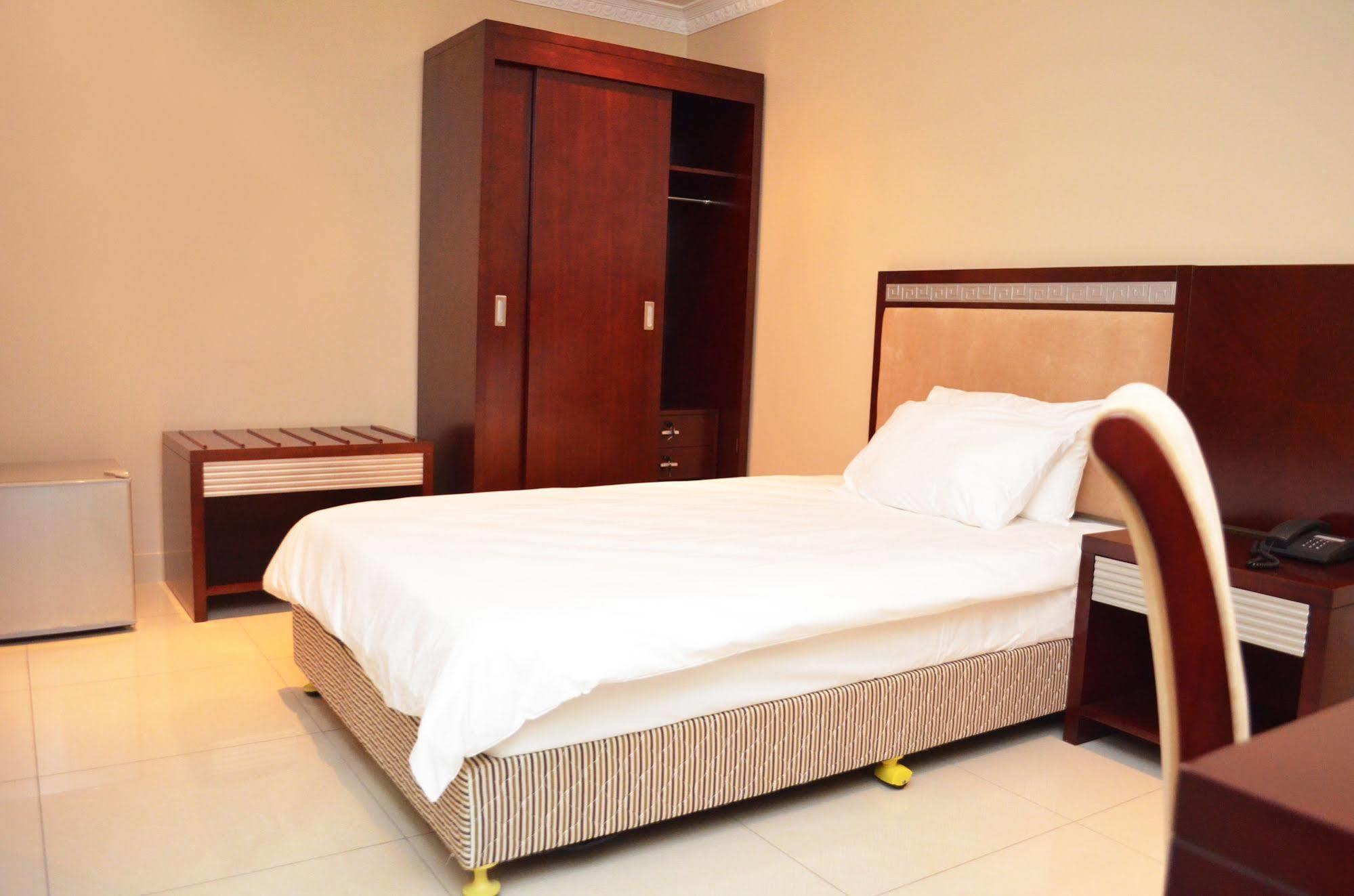 Hotel Atlantis Maputo Extérieur photo